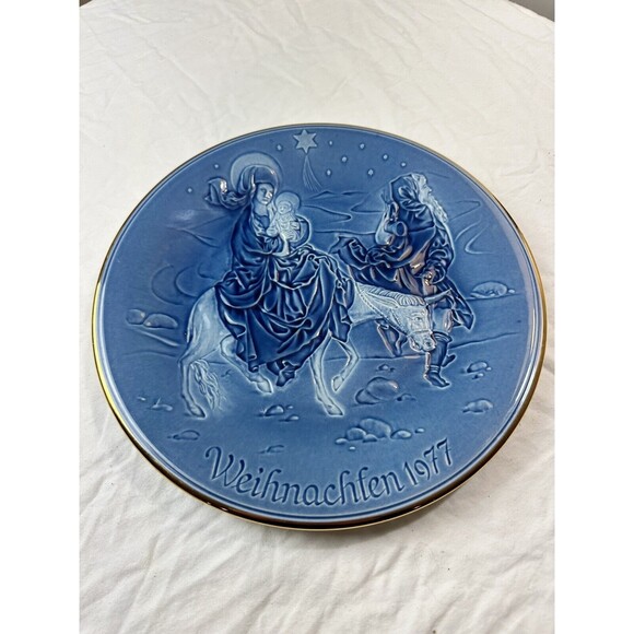 Vintage Henrich Christmas Flight to Egypt Porcelian 1977 Weihnachfen 11” Plate - Picture 1 of 8